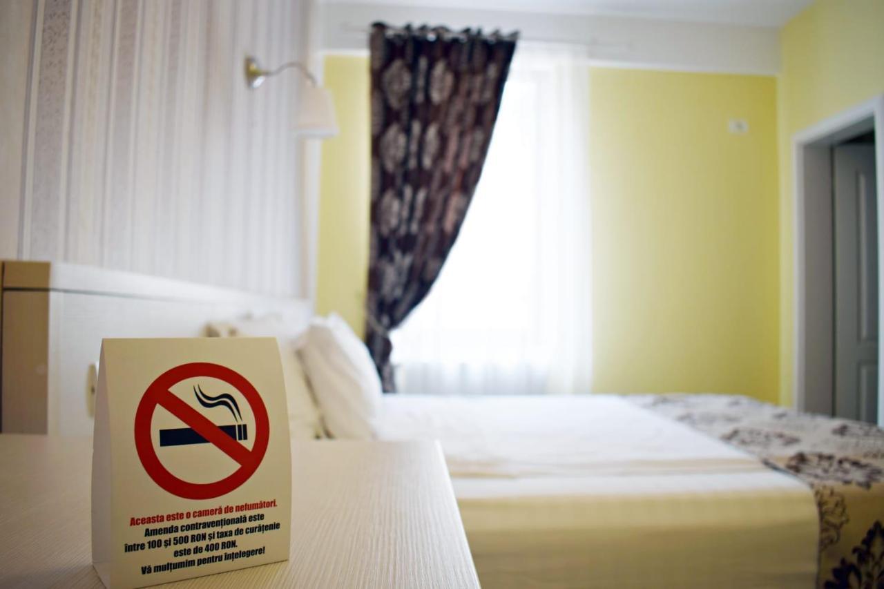 French Boutique Hotel บราชอฟ ภายนอก รูปภาพ