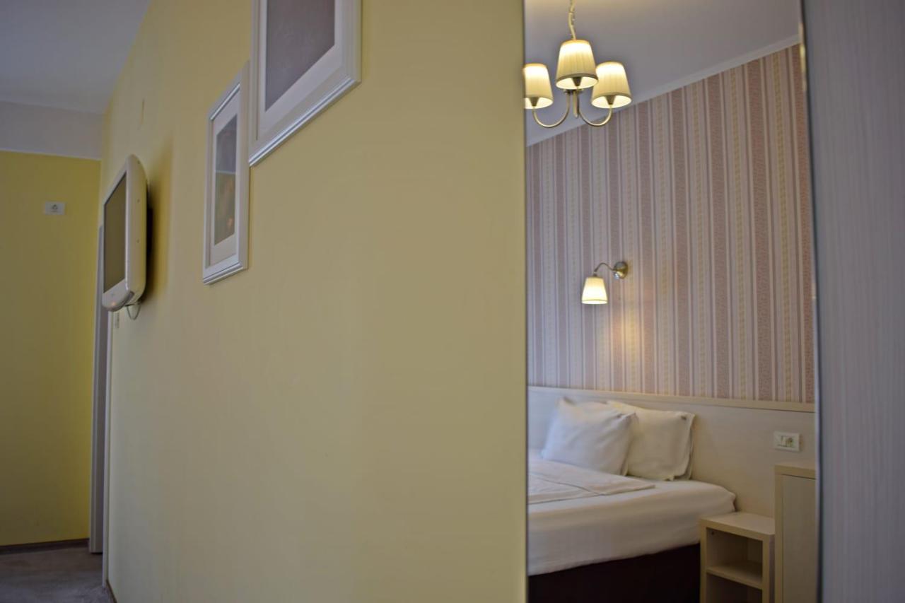 French Boutique Hotel บราชอฟ ภายนอก รูปภาพ