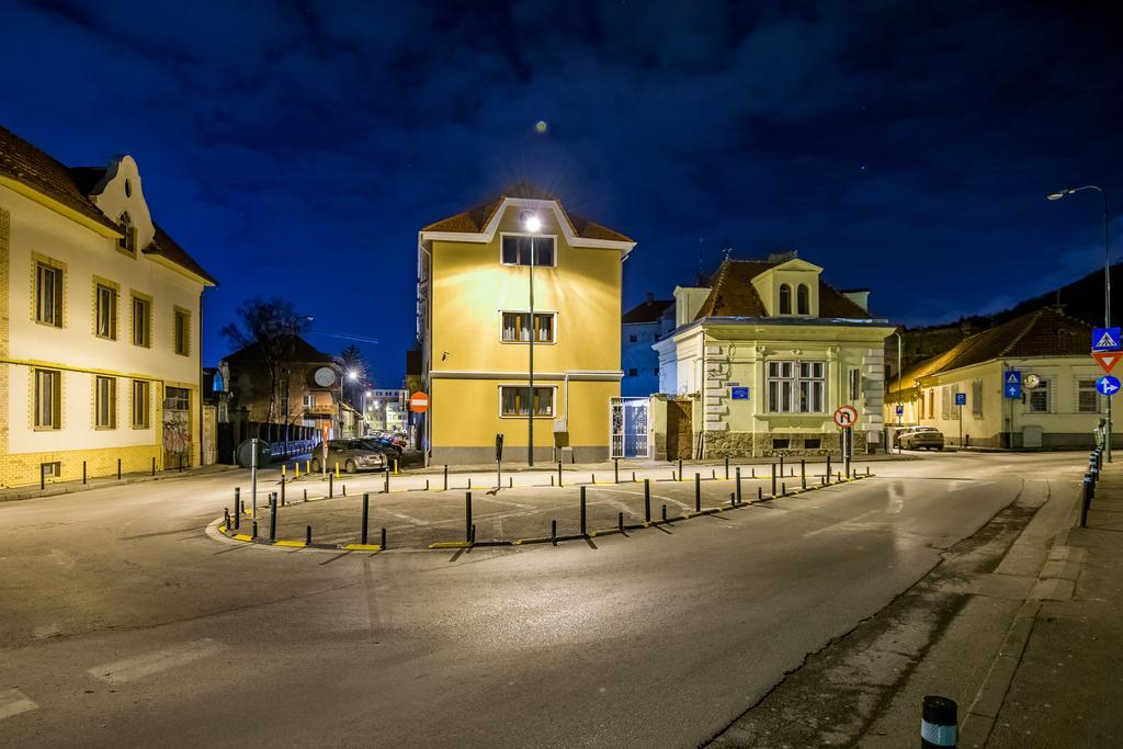 French Boutique Hotel บราชอฟ ภายนอก รูปภาพ