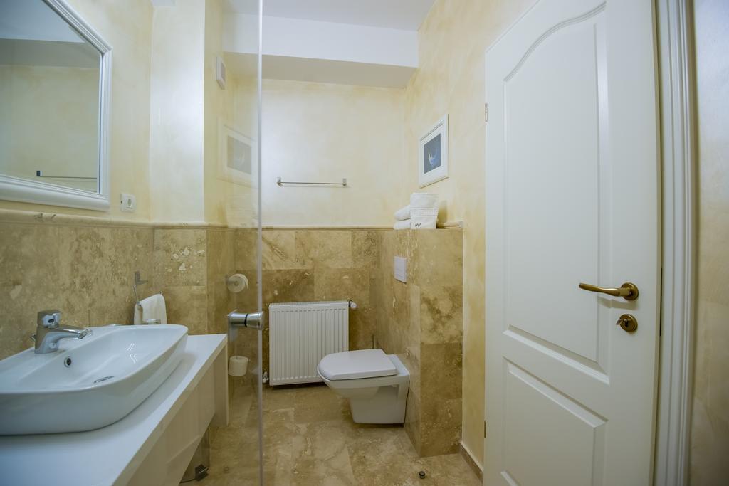 French Boutique Hotel บราชอฟ ภายนอก รูปภาพ